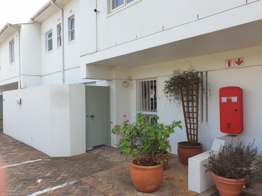 To Let 3 Bedroom Property for Rent in Diep River Western Cape